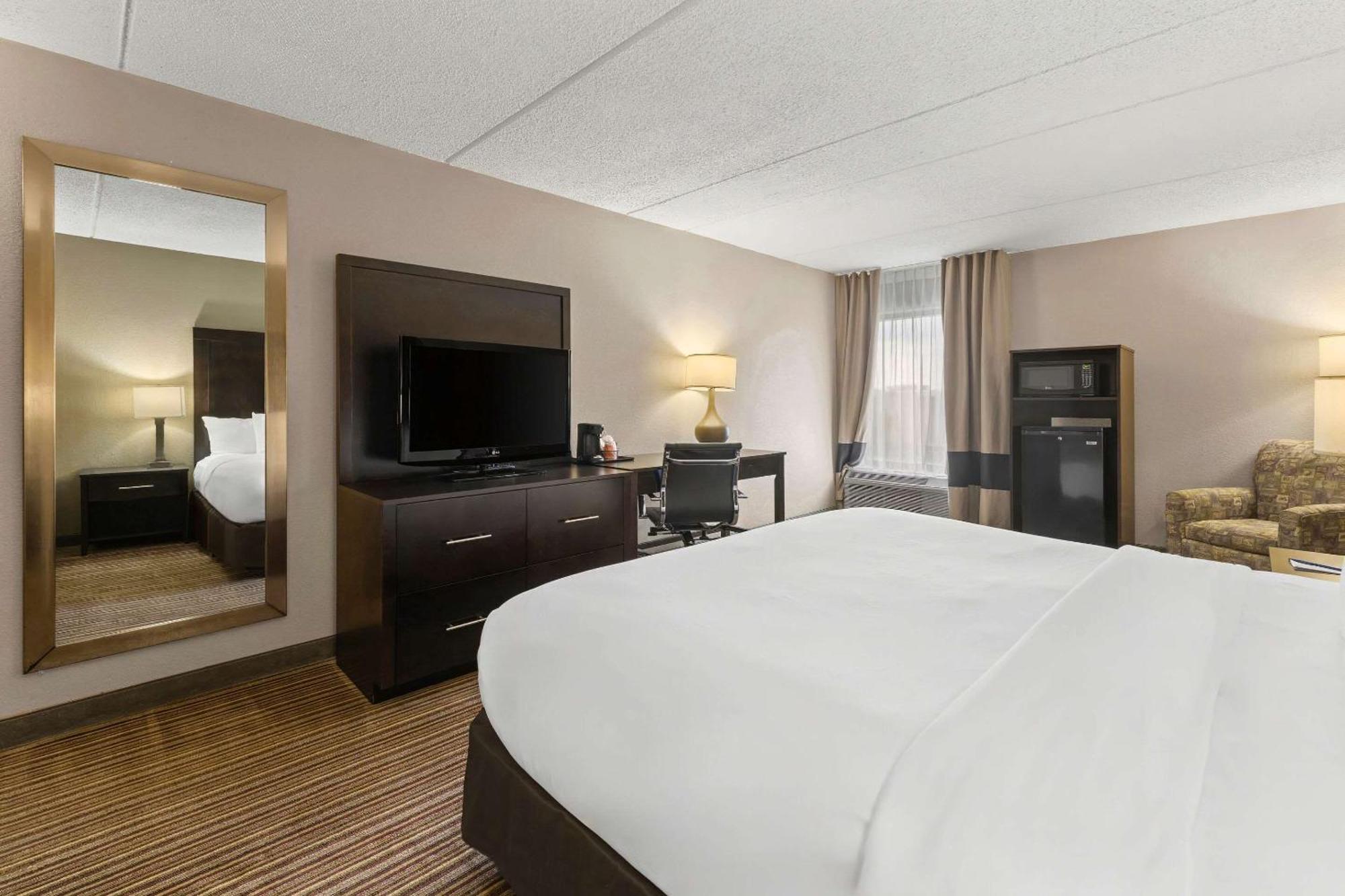 Comfort Inn Lehigh Valley West Fogelsville Bagian luar foto