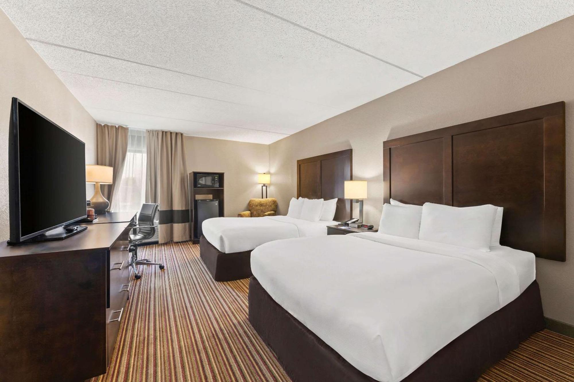 Comfort Inn Lehigh Valley West Fogelsville Bagian luar foto